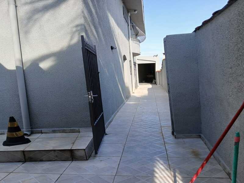 Sobrado à venda com 3 quartos, sendo 1 suíte, em Jaguaré, São Paulo - SP