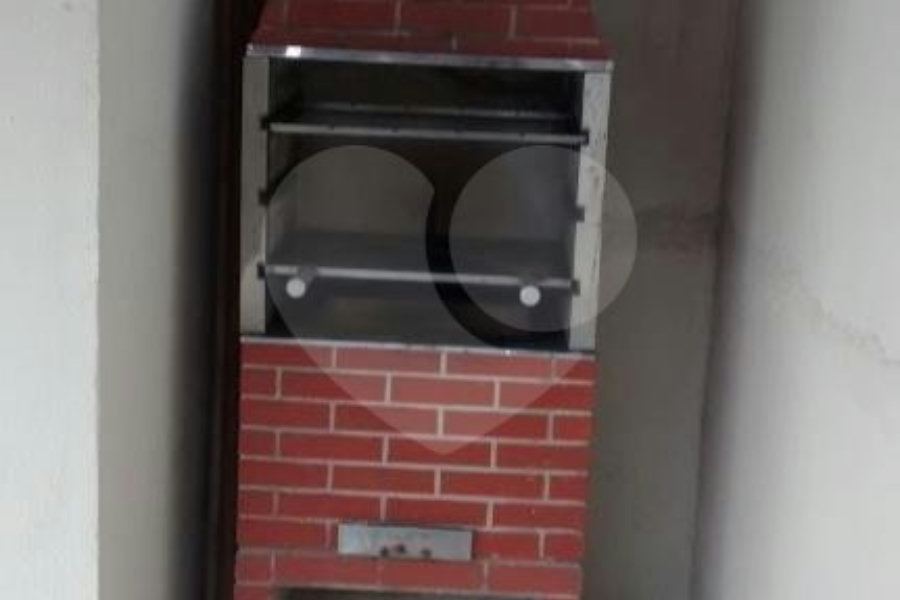 Ótima cobertura com 3 dormitórios,1 suíte, Condomínio com lazer e ótima localização.,