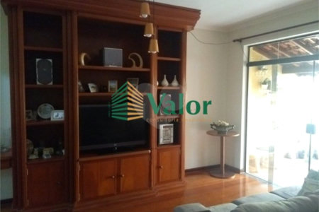 Sobrado á venda no Residencial Jardim Brasil