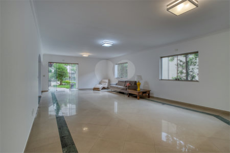 Casa à venda com 4 suítes em Chácara Monte Alegre, São Paulo, SP
