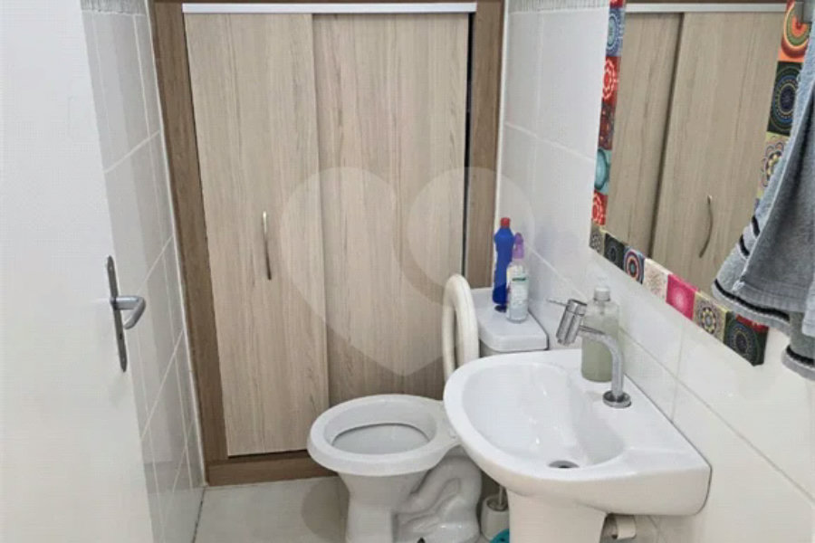 Apartamento à venda com 2 suítes em Maitinga, Bertioga, SP