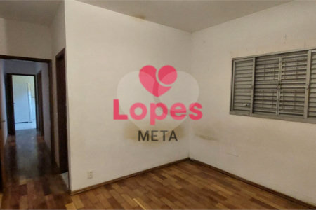 CASA A VENDA COM 132M², 3 DORMITORIOS, 2 SUITES, 2 VAGAS - BAIRRO JARDIM DAS INDUSTRIAS - SÃO JOSÉ D