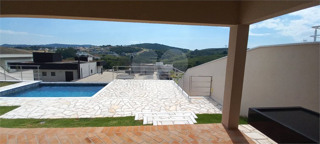 Casa à venda com 3 suítes em Santa Isabel, Louveira, SP