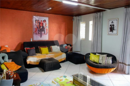 Casa à venda com 222m², 3 quartos e 2 vagas