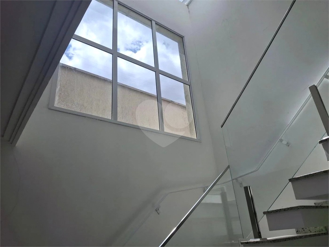 Sobrado a venda Ipiranga/SP 180m² com 3 Quartos suítes 5 banheiros 4 vagas área de serviços e Churrasqueira.