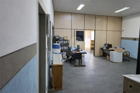 ESCRITORIO DE 156M² - OPORTUNIDADE IMPERDÍVEL NA AVENIDA IMIRIM!