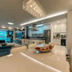 Apartamento à venda com 3 quartos, sendo 2 suítes,  em Riviera de São Lourenço, Bertioga, SP