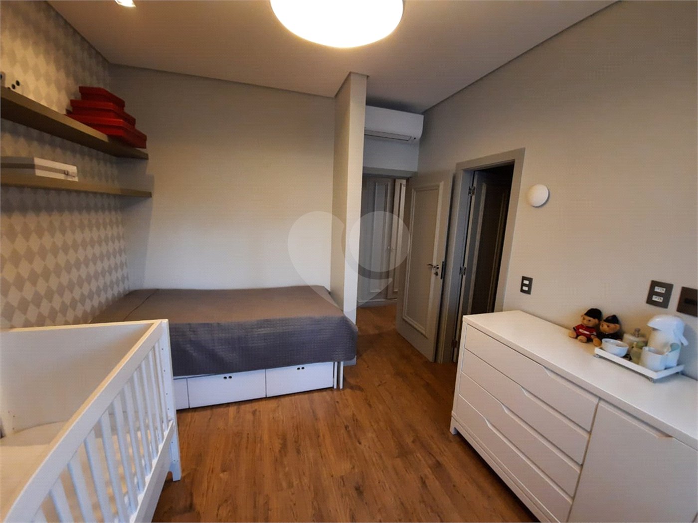 Apartamento de 257m² a venda em Moema, reformado, 4 dorms, 3 suítes, fora de rota,, 4 vagas