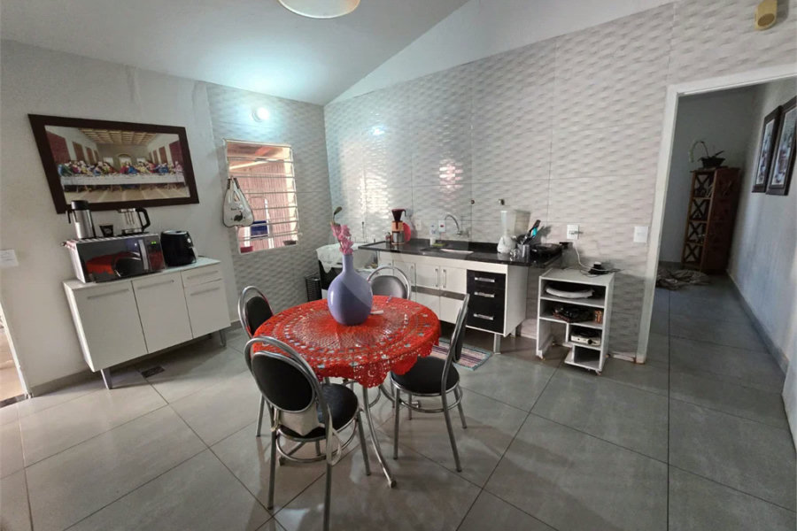 Casa à venda com 3 quartos, sendo 1 suíte, no Cidade Jardim, Pirassununga - SP