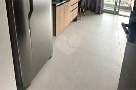Studio de 28m2 mobiliado com sacada à venda na Bela Vista