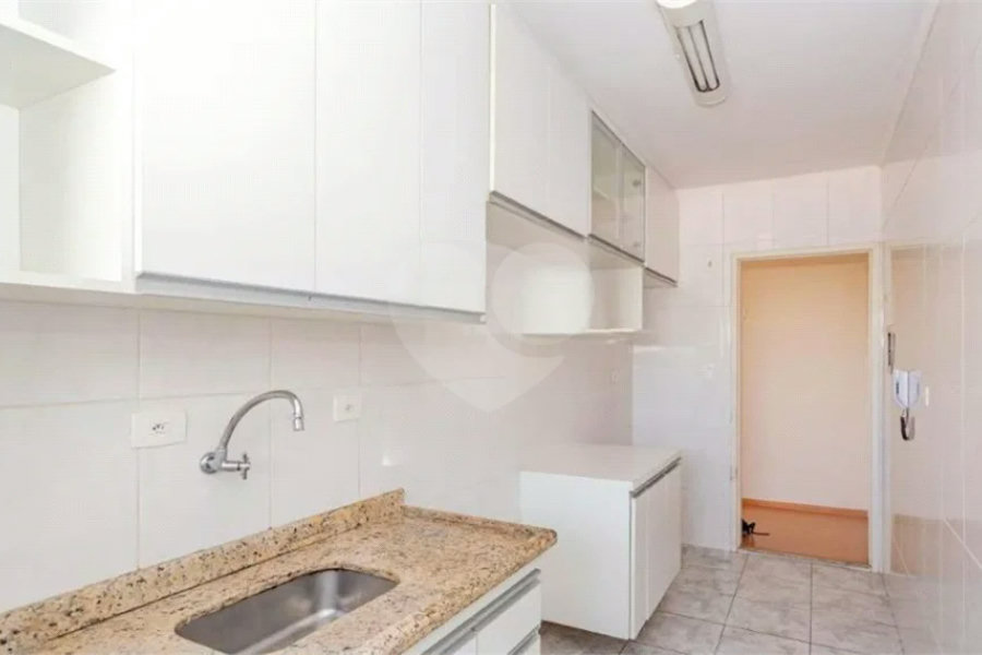 Apartamento a venda 1 dormitório e vaga na Aclimação Sp
