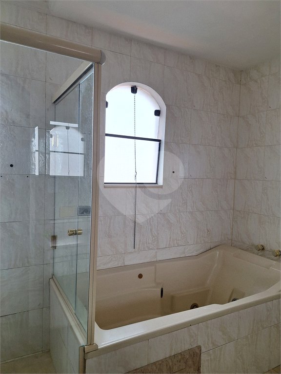 Sobrado à venda com 3 quartos, sendo 1 suíte,  em Vila Maria, São Paulo, SP