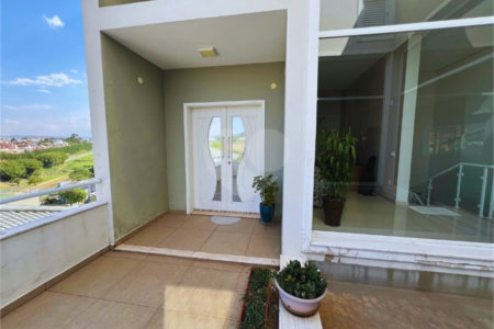 Apresento essa belíssima casa no Condomínio Delle Stelle - Louveira SP