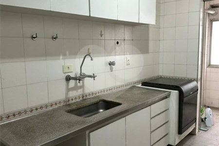 Amplo e Clássico: Apartamento de 90 m² em Higienópolis!