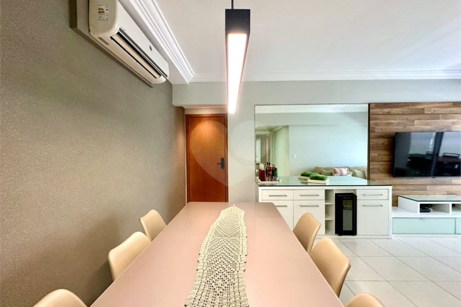 Apartamento à venda com 3 quartos, sendo 2 suítes, em Riviera de São Lourenço, Bertioga, SP