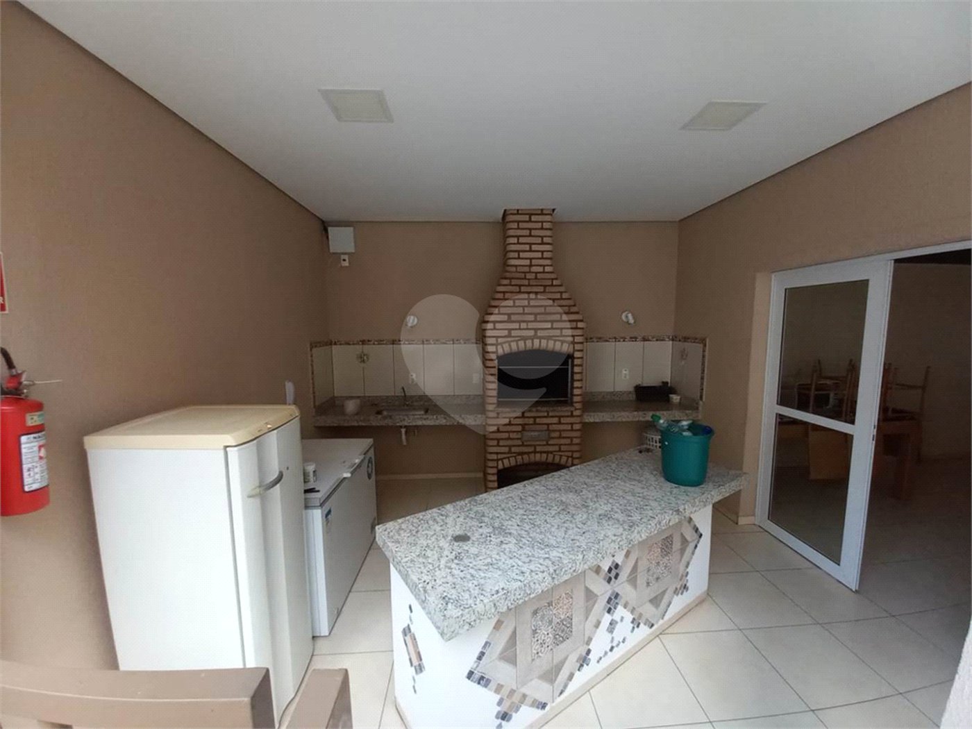 Apartamento no Condomínio Mont Vernon .