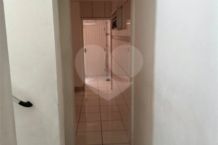 Sobrado à venda com 3 quartos, sendo 1 suíte,  em Parque dos Sabiás, Louveira, SP