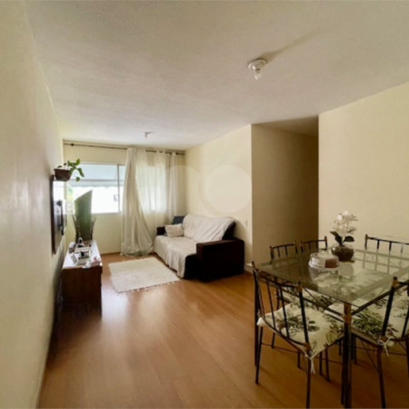 Apartamento com 3 dormitórios e 1 vaga fixa, em região tranquila perto da Av. Washingtonís e de diversos serviços. Ideal para quem quer morar bem e com comodidade.