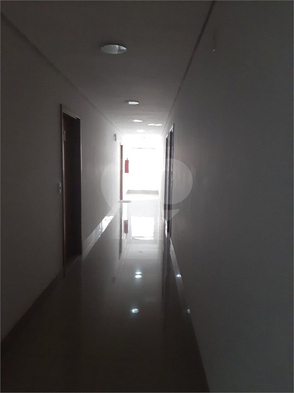 Indaiatuba - Torre Business -Venda e Locação - Escritório e WC , com area util de 39.16m² -R$ 385.000,00- Locação - R$ 2.600,00, mais condominio de R$ 317,,48 - iptu de R$ 110,63 - condominio para venda - R$ 503,86 - Complexo Office Premium de 3 torres de salas comerciais, um shopping