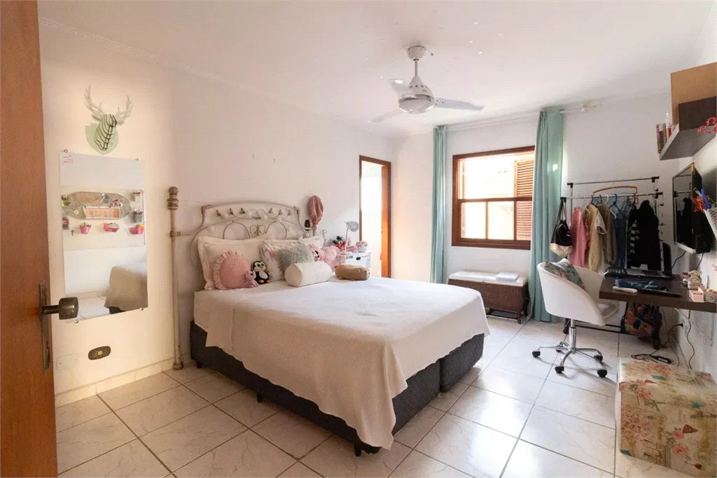 Sobrado à venda com 4 quartos, sendo 2 suítes,  em Butantã, São Paulo, SP