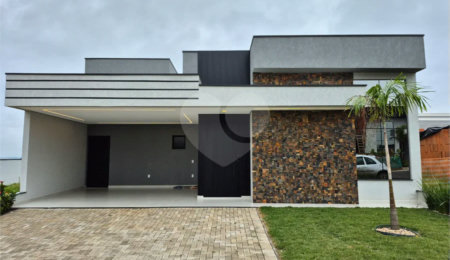 Casa à venda com 3 suítes no condomínio Residencial Dona Maria Candida, Indaiatuba - SP