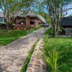 Casa à venda com 4 suítes no condomínio Vale da Santa Fé, Vinhedo - SP