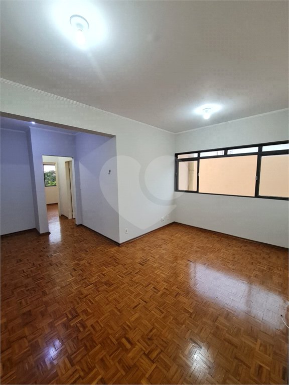 Apartamento à venda de 2 dormitórios no Edifício São José, Araraquara