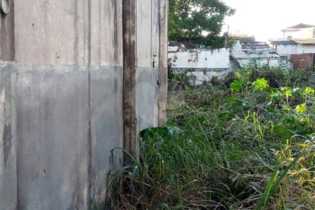 Terreno com 942,00 m² .