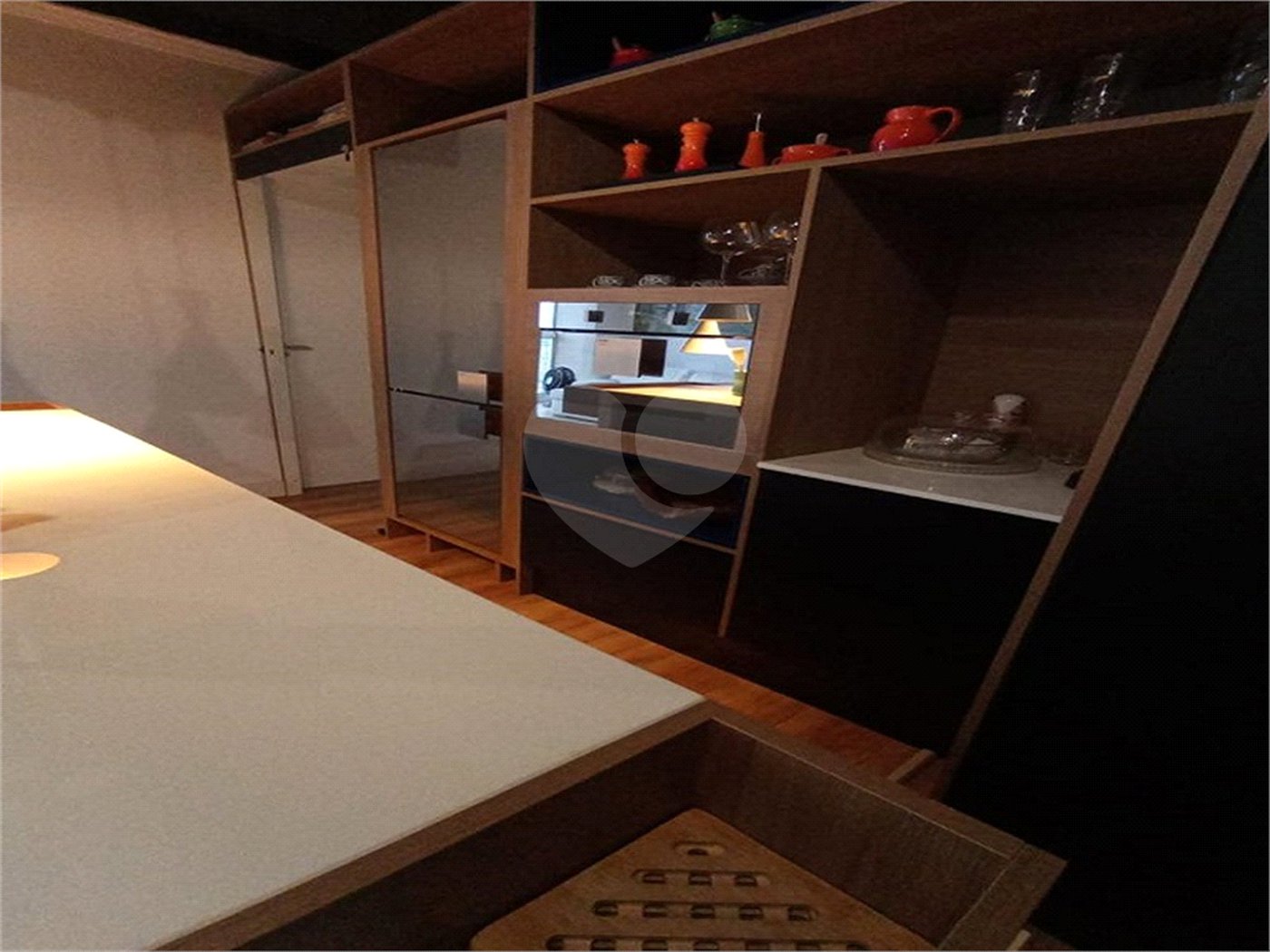 Lindo apartamento em frente ao Shopping Iguatemi, pronto para morar!