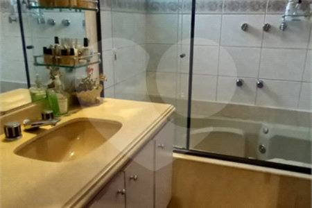 Apartamento à Venda em Mirandópolis com 4 Dormitórios, 2 Suítes e 4 Vagas