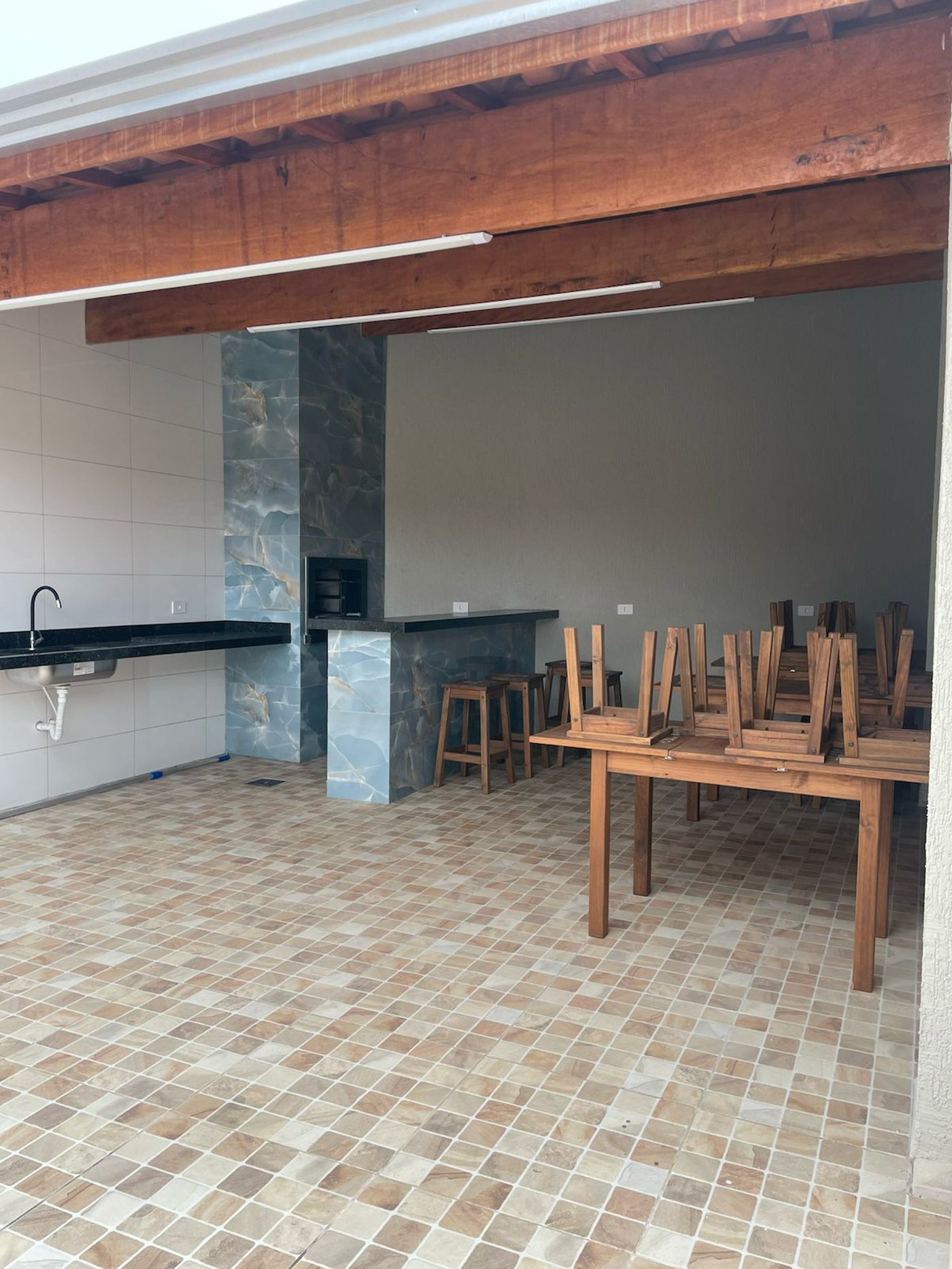 ✨ Sobrado em Condomínio com Piscina – Jardim Real | Praia Grande ✨