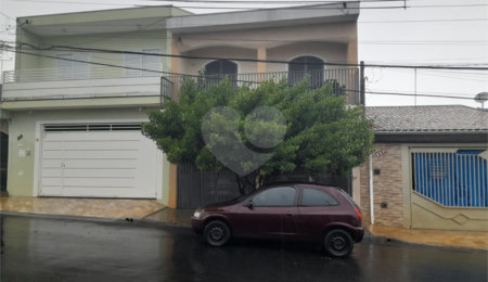 Casa à venda com 3 quartos em Jardim Social Belvedere, São Carlos, SP