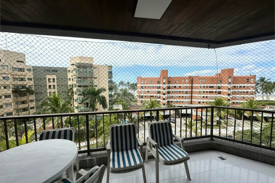 Apartamento à venda com 3 quartos, sendo 1 suíte,  em Riviera de São Lourenço, Bertioga, SP