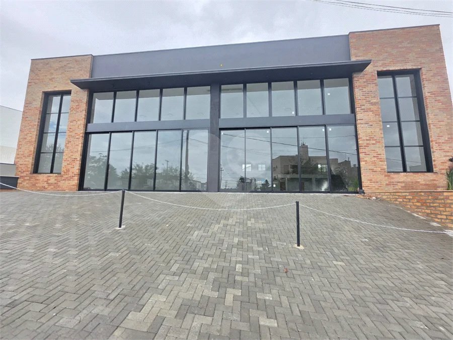 Prédio Comercial para Locação no Jardim Santo Antônio em Valinhos/SP