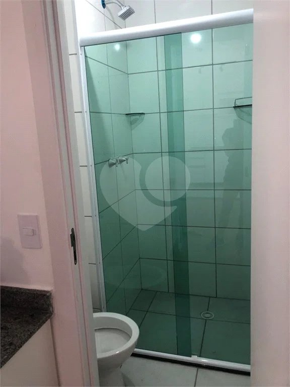 Apartamento com 1 Quarto e 1 banheiro à Venda, 30 m².