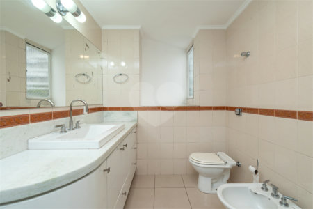 Apartamento à venda ou para alugar com 3 quartos, sendo 1 suíte, em Itaim Bibi, São Paulo, SP