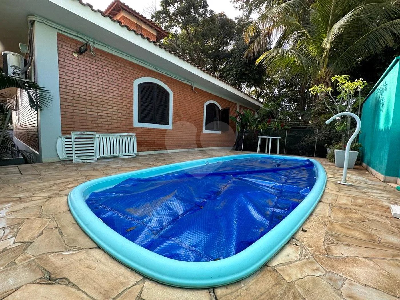 Casa assobradada à venda no bairro Nova Piracicaba, em Piracicaba/SP.