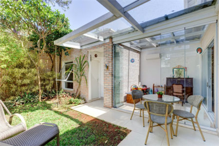 Casa à venda com 3 suítes no condomínio Villa Splendore, São Paulo - SP