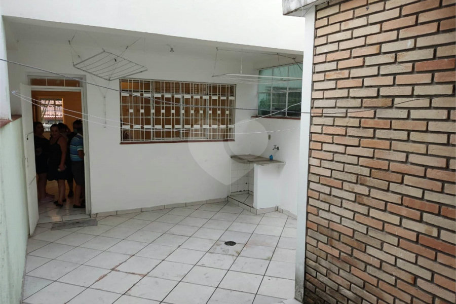 Jardim França Sobrado com bom Valor! e Localização muito Especial a 50 metros de uma linda Praça!!