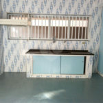 Casa com 4 dormitórios e 4 vagas.