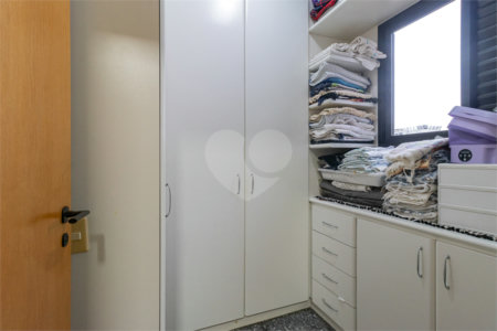 Apartamento à venda no Edifício Gerona – Vila Regente Feijó