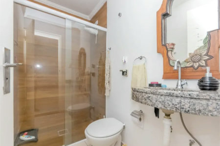 Casa à venda ou para alugar com 5 quartos, sendo 3 suítes, em Chácara Pavoeiro, Cotia, SP