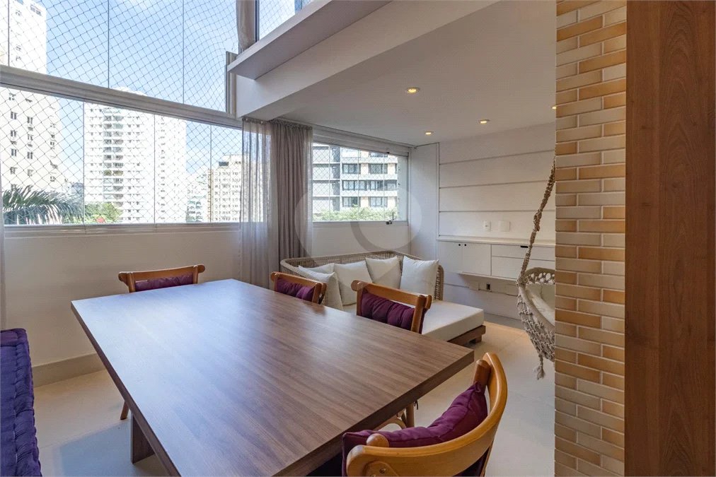 APARTAMENTO PARA LOCAÇÃO COM 151M2 - 3 QUARTOS ( 2 SUÍTES ) - 3 VAGAS NO JARDIM AMÉRICA.