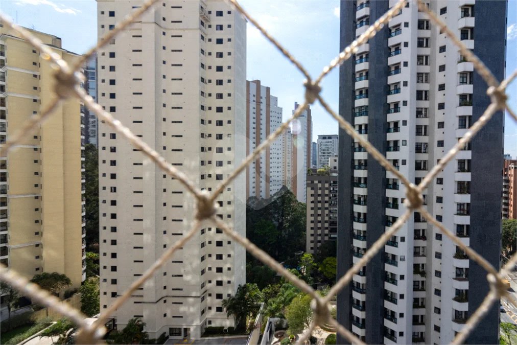 Vila Andrade / Jardim Sul - 4 dormitórios | 2 suítes | 3 vagas | depósito