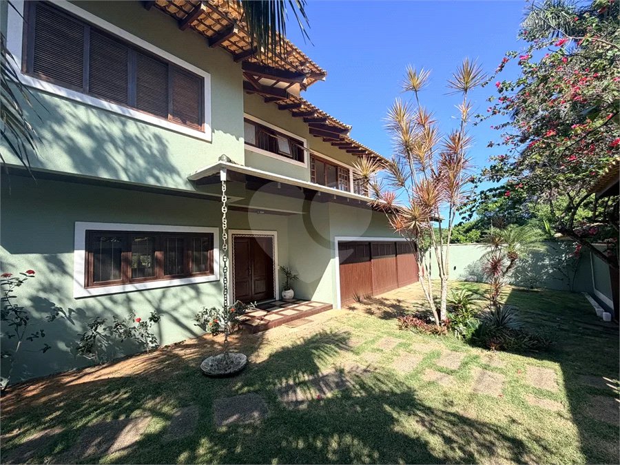 Casa à venda com 4 suítes em Ferradura, Armação dos Búzios, RJ