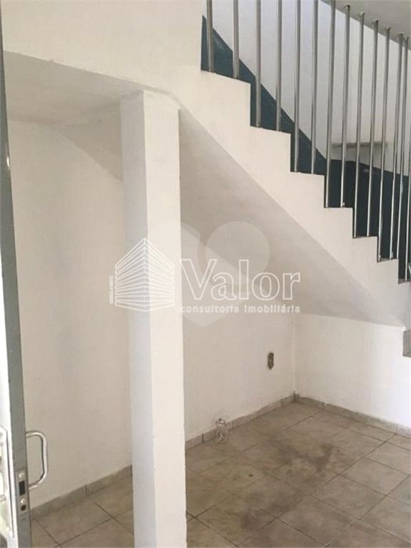 Casa Sobrado com piso cerâmico, com 3 dormitórios no Jardim Ricetti