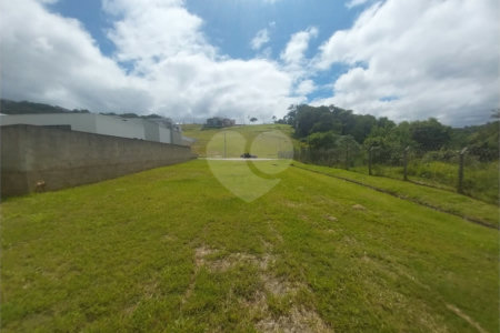 Terreno a venda no condominio Santa Isabel
