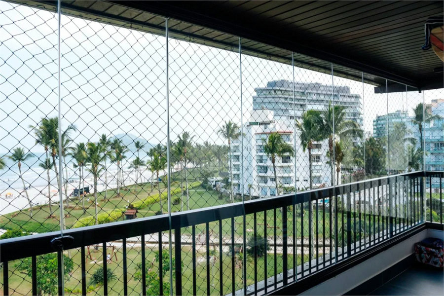 Apartamento à venda com 3 quartos, sendo 1 suíte, em Riviera de São Lourenço, Bertioga, SP