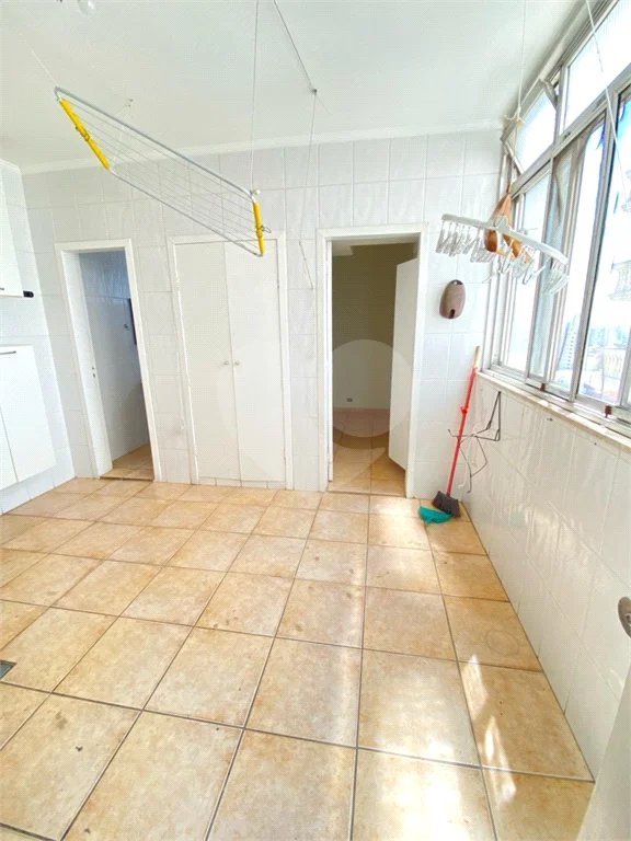 Apartamento à Venda | 327 m² | 4 dormitórios (1 suíte) | 2 vagas na Mooca!