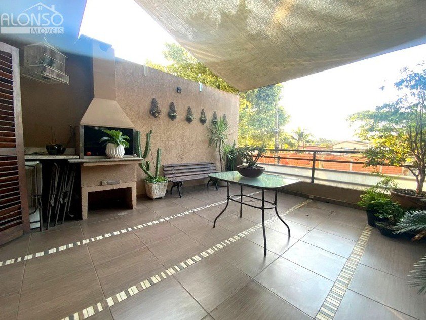 Sobrado à venda com 3 quartos, sendo 1 suíte, em Jardim Sarah, São Paulo - SP